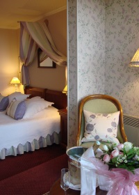 Chambre avec véranda et balcon